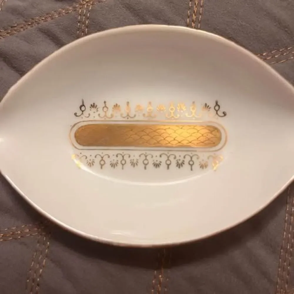 2-Piece Vintage Mid-Century Japanese Porcelain Soap and Trinket Dish